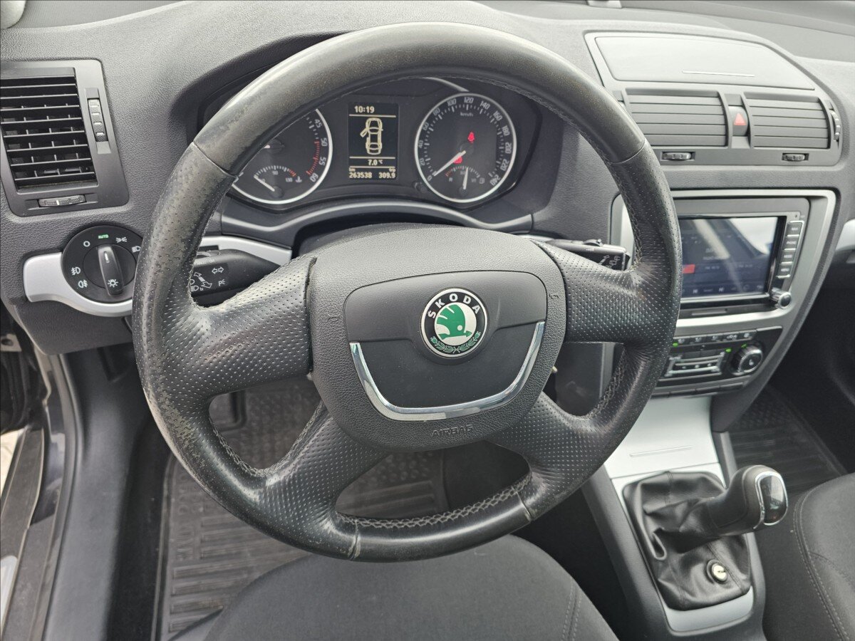 Škoda Octavia Kombi 2,0 l 103 kw