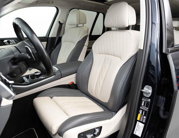 BMW X5 SUV / Terénní 3,0 l 360 kw