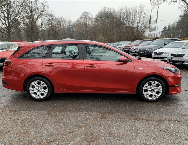 KIA Ceed 4