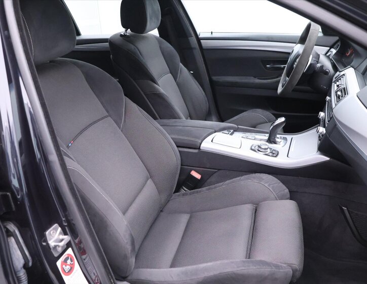 BMW Řada 5 Sedan / Limuzína 3,0 l 190 kw