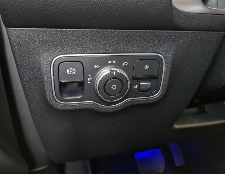 Mercedes-Benz EQB SUV 1,0 140 kw