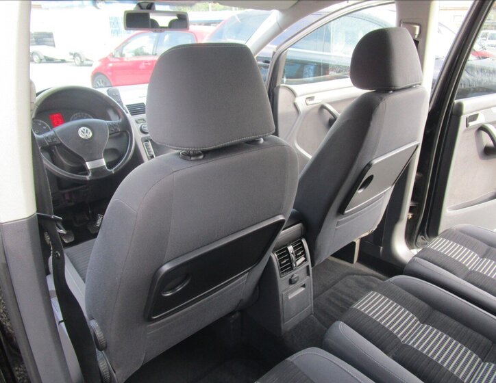 Volkswagen Touran 25