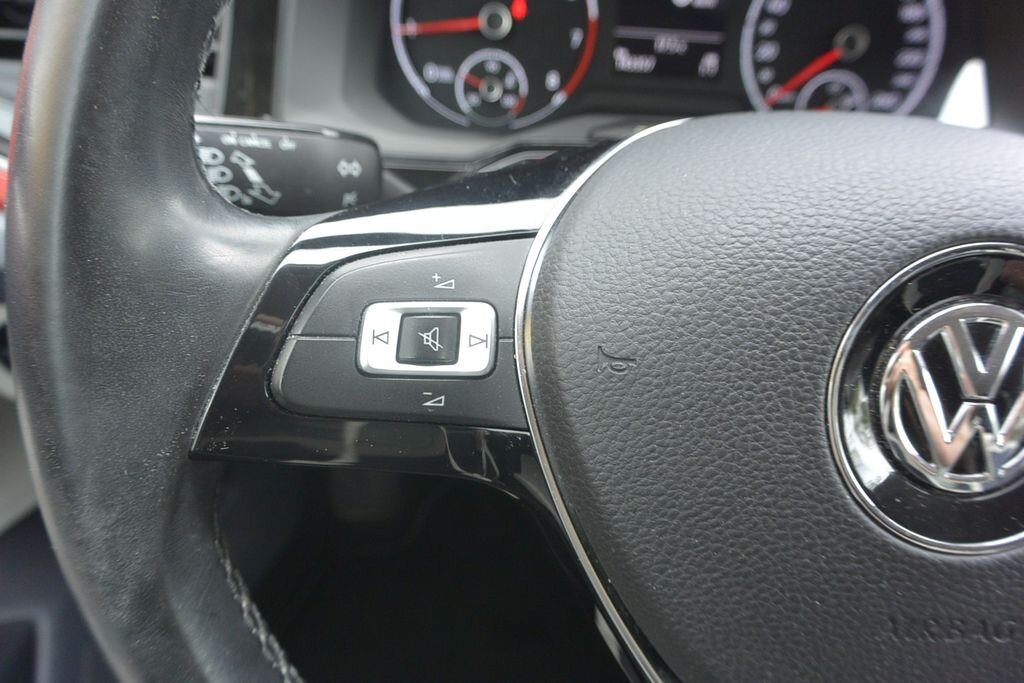 Volkswagen Polo Hatchback 999,0 70 kw