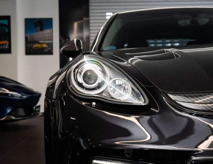 Porsche Panamera Sedan 4,8 l 294 kw