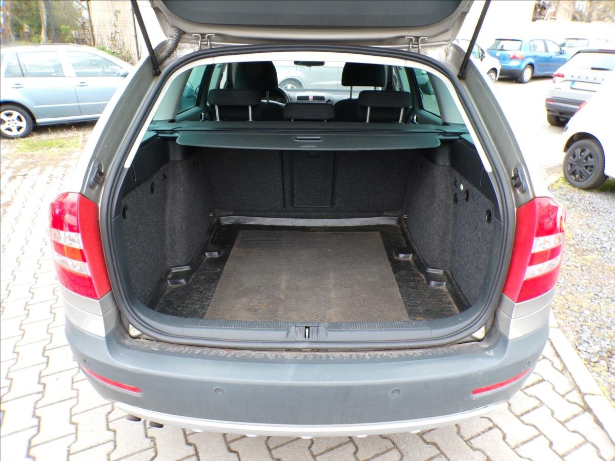 Škoda Octavia Kombi 2,0 l 103 kw