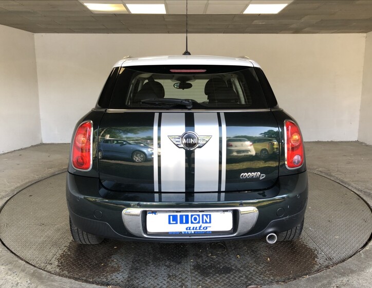 Mini Countryman 8