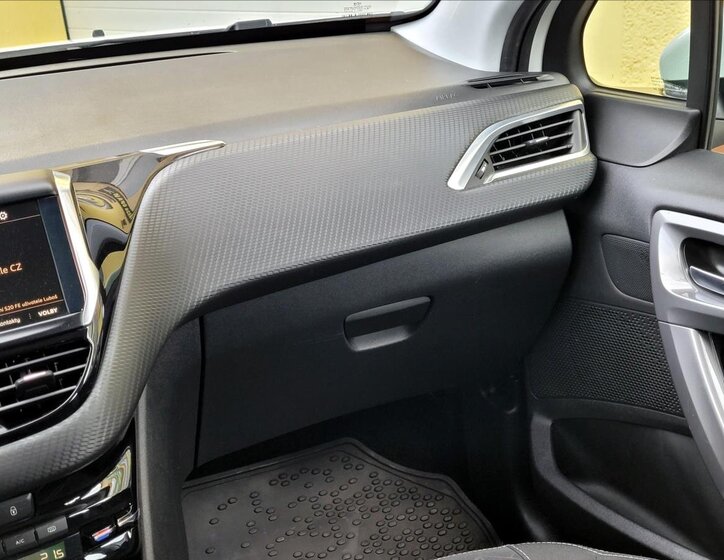 Peugeot 2008 SUV / Terénní 1,2 l 60 kw