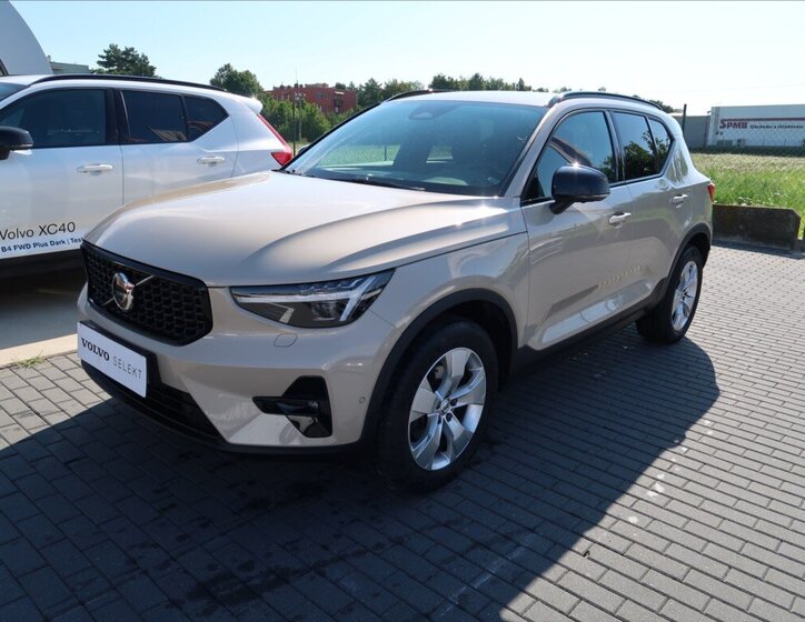 Volvo XC40 1