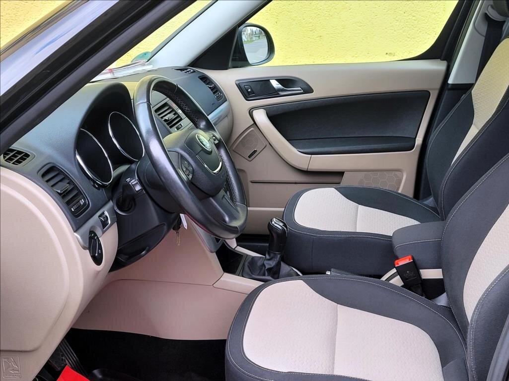 Škoda Yeti SUV / Terénní 1,8 l 118 kw