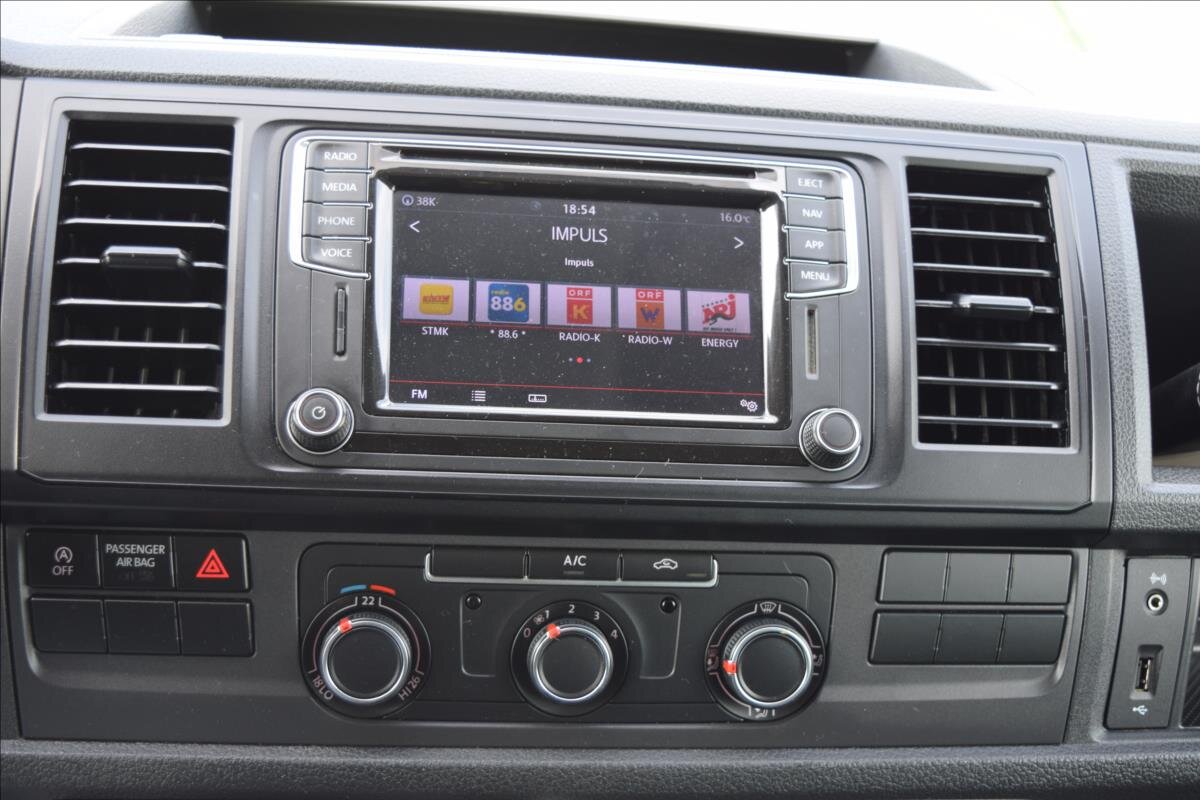 Volkswagen Transporter Kombi 2,0 l 110 kw