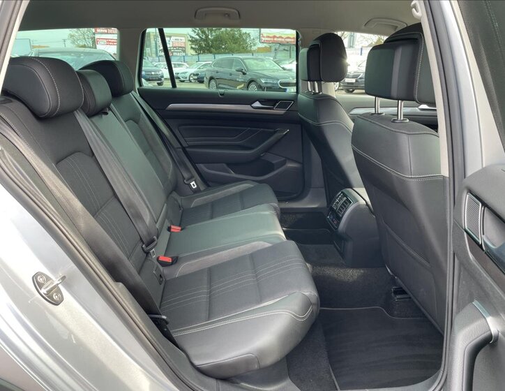 Volkswagen Passat Kombi 2,0 l 140 kw