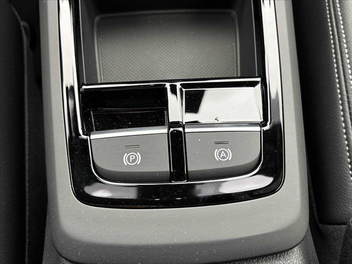 Audi Q2 SUV / Terénní 1,5 l 110 kw