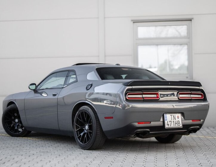 Dodge Challenger Kupé 5,7 l 277 kw