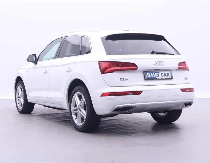 Audi Q5 SUV / Terénní 2,0 l 140 kw