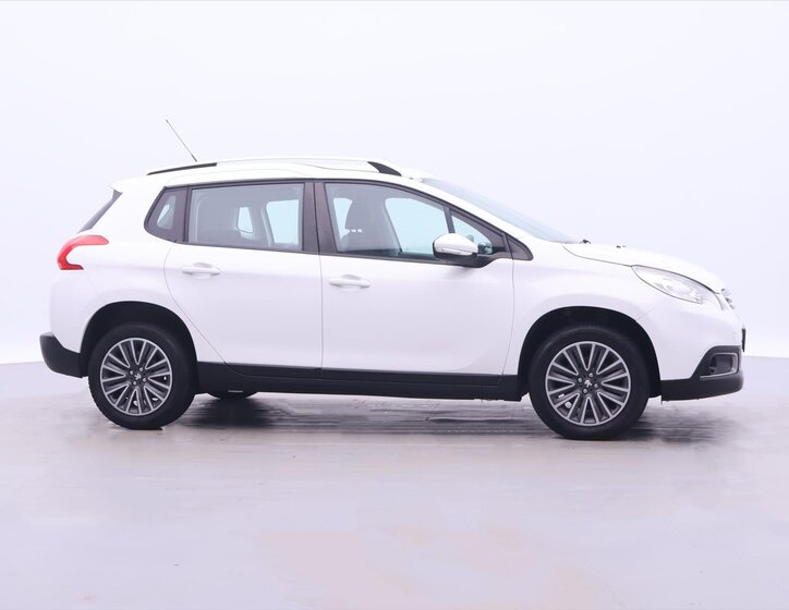 Peugeot 2008 SUV / Terénní 1,2 l 81 kw