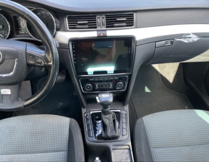 Škoda Superb Kombi 2,0 l 103 kw