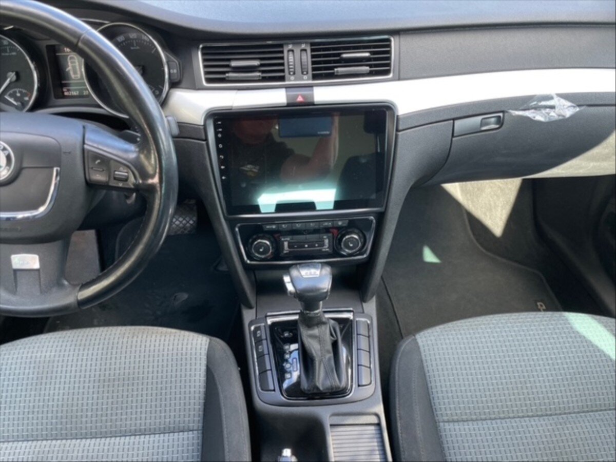 Škoda Superb Kombi 2,0 l 103 kw