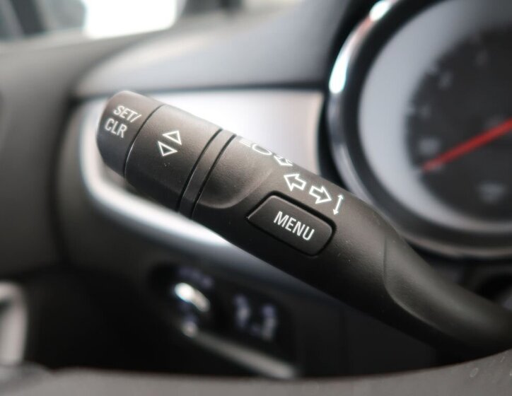 Opel Astra Hatchback 1,2 l 81 kw