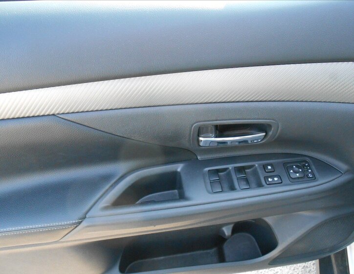 Mitsubishi Outlander Kombi 2,3 l 110 kw