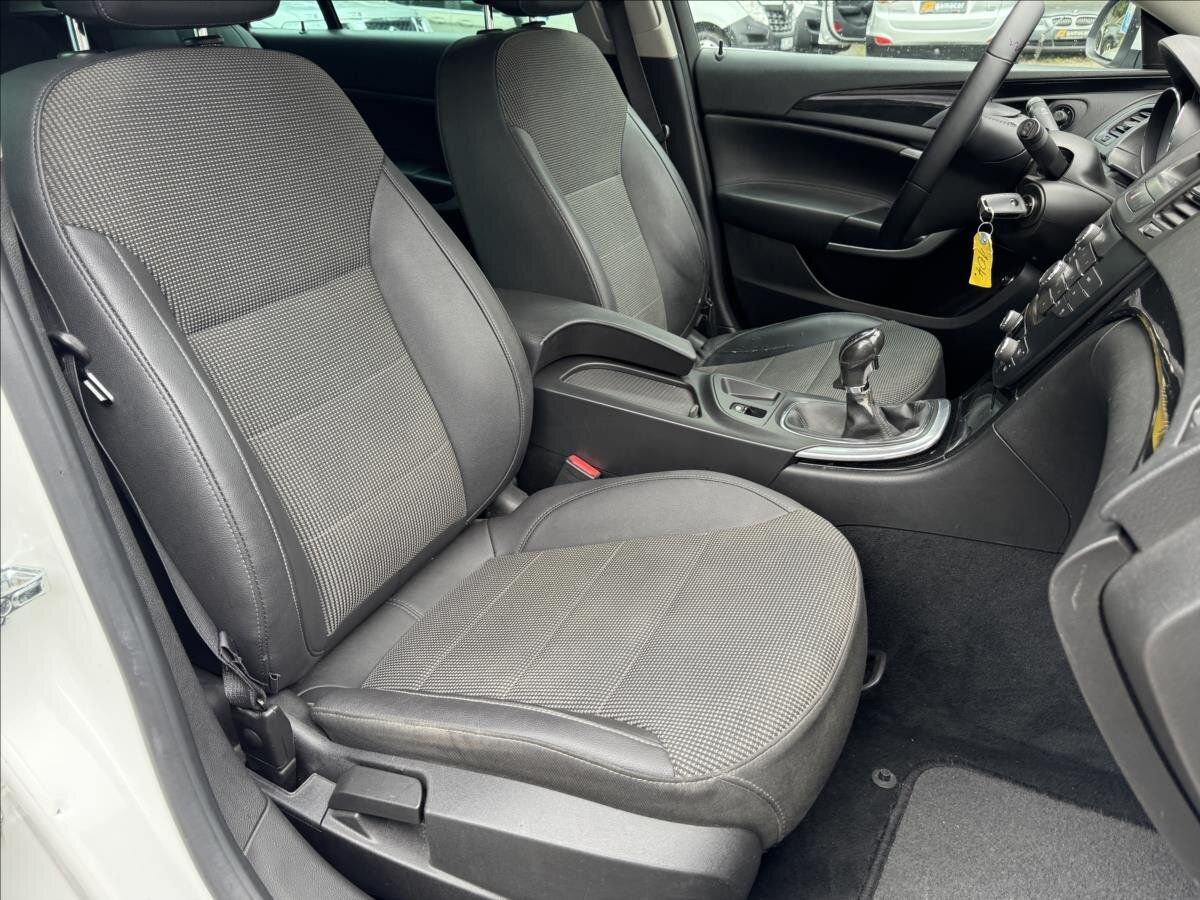 Opel Insignia Kombi 2,0 l 96 kw