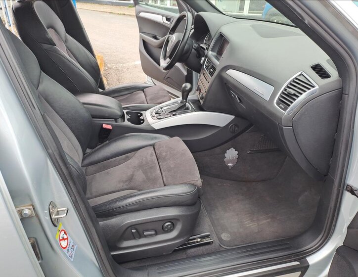 Audi Q5 SUV / Terénní 2,0 l 155 kw