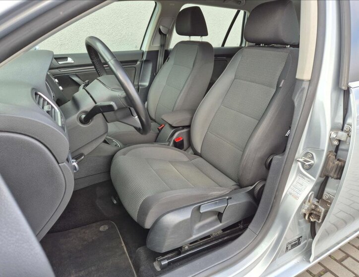 Volkswagen Golf Kombi 1,4 l 90 kw