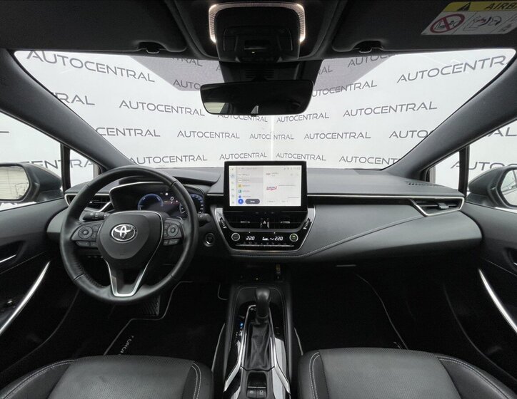 Toyota Corolla Kombi 2,0 l 112 kw