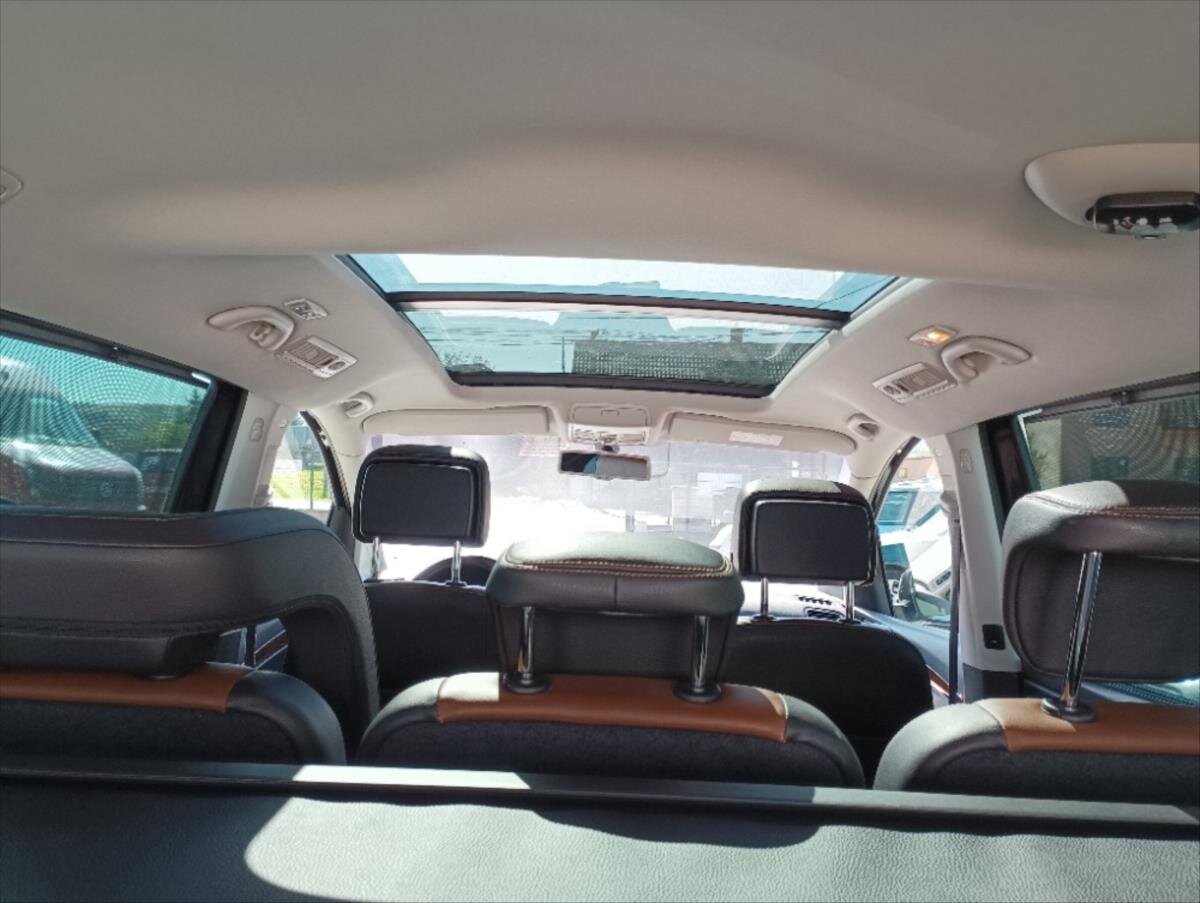 Volkswagen Sharan Kombi 2,0 l 130 kw