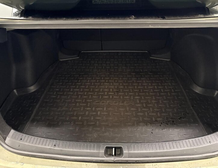 Toyota Corolla Sedan 1,5 l 92 kw