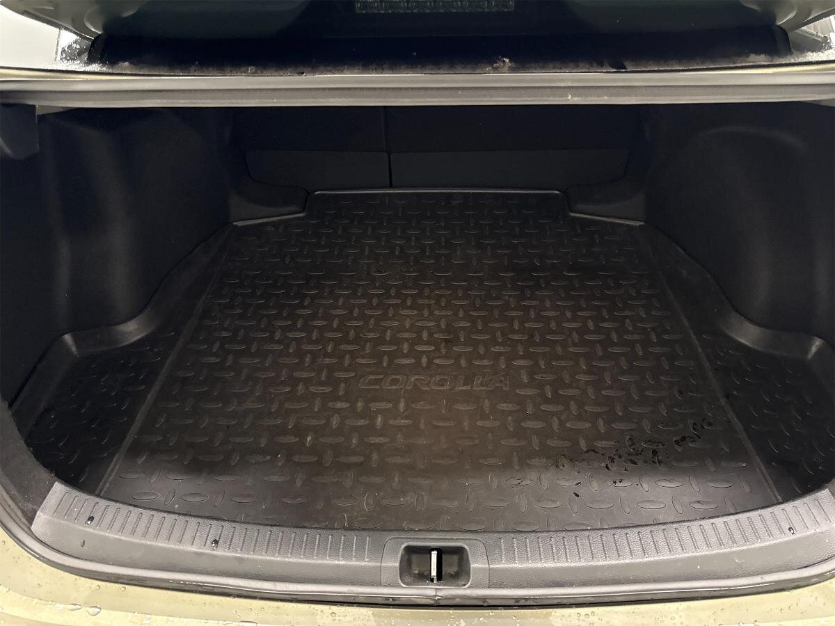 Toyota Corolla Sedan 1,5 l 92 kw