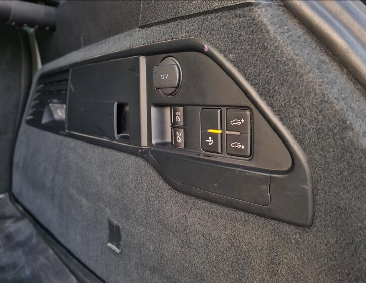 Volkswagen Touareg SUV 4,1 l 250 kw