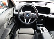 BMW X1 Kombi 1,5 l 110 kw