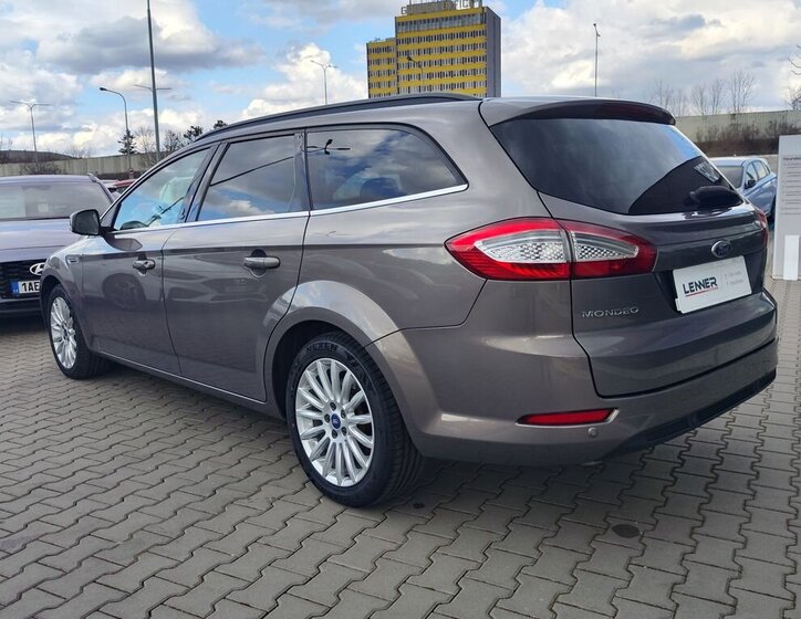 Ford Mondeo Kombi 1,6 l 118 kw