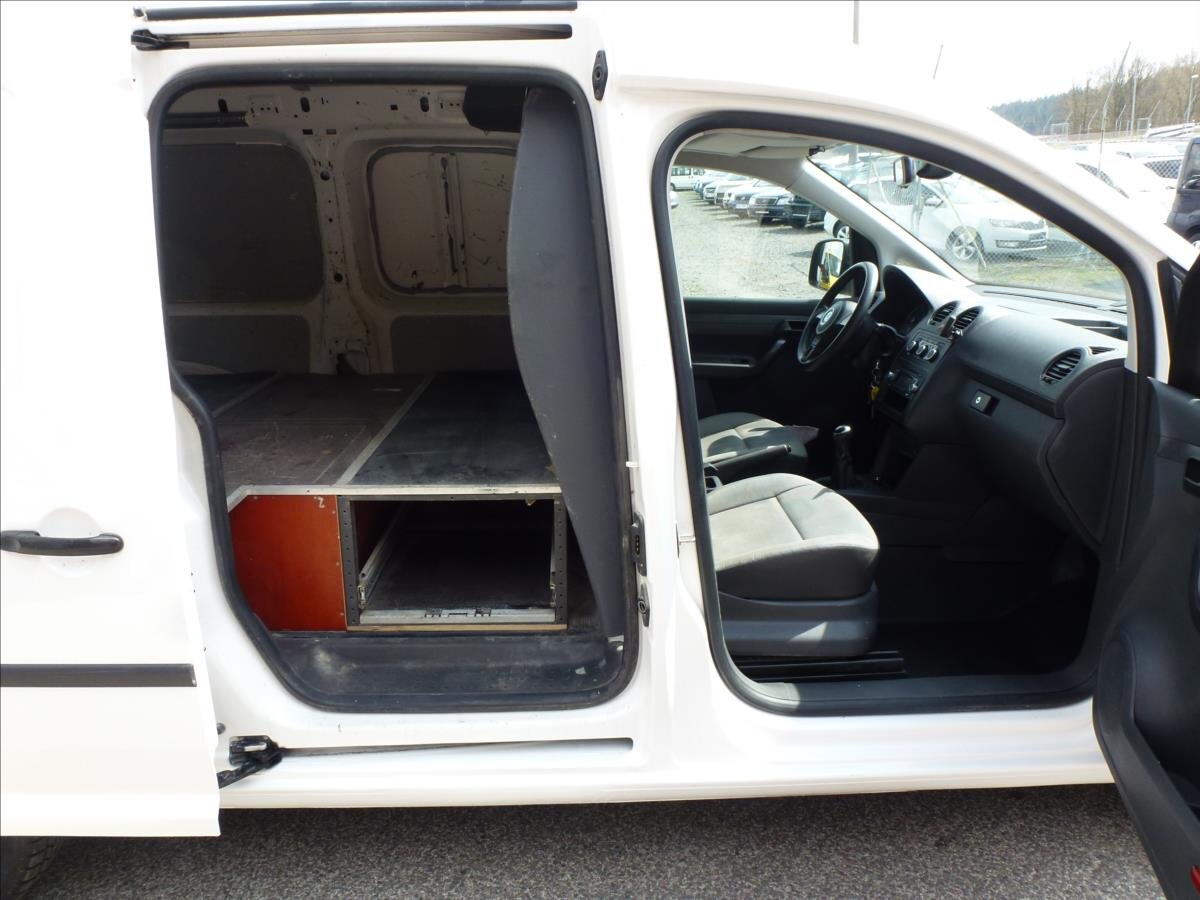 Volkswagen Caddy Skříň 1,6 l 75 kw
