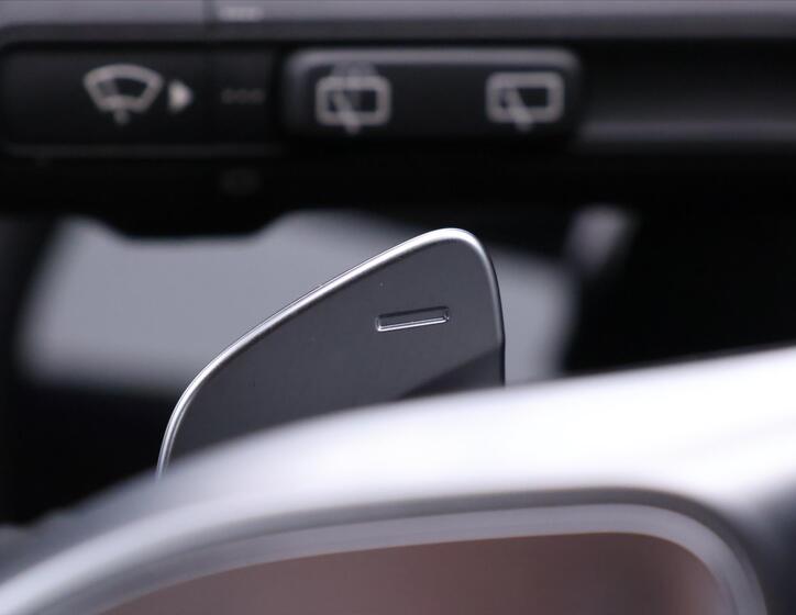 Mercedes-Benz EQA 25