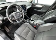 Volvo XC40 SUV / Terénní 1,5 l 120 kw