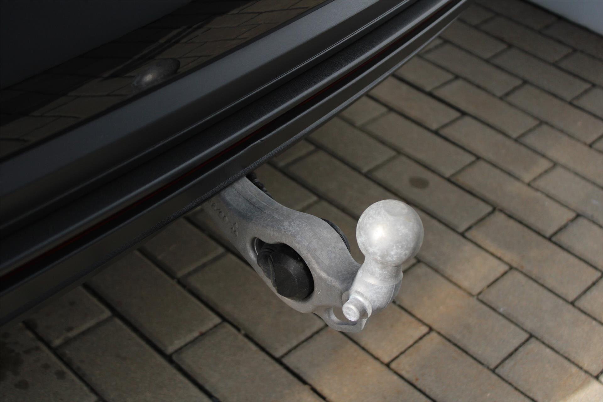 Volkswagen Touareg SUV / Terénní 3,0 l 170 kw