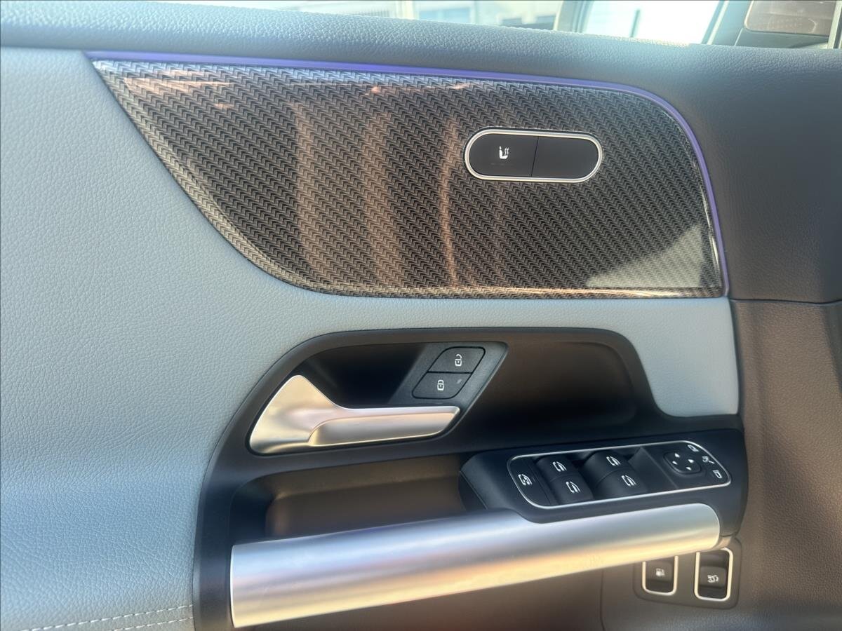 Mercedes-Benz Třídy B Hatchback 1,3 l 120 kw