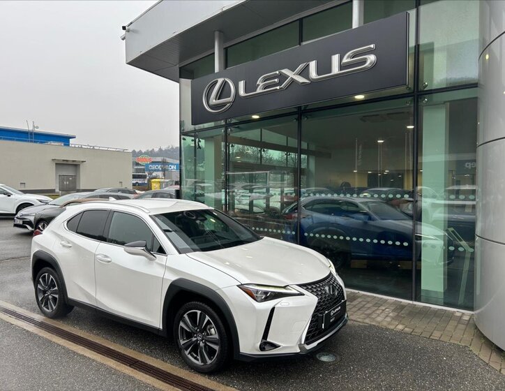 Lexus UX 300h SUV / Terénní 2,0 l 146 kw