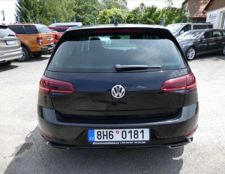 Volkswagen Golf 8