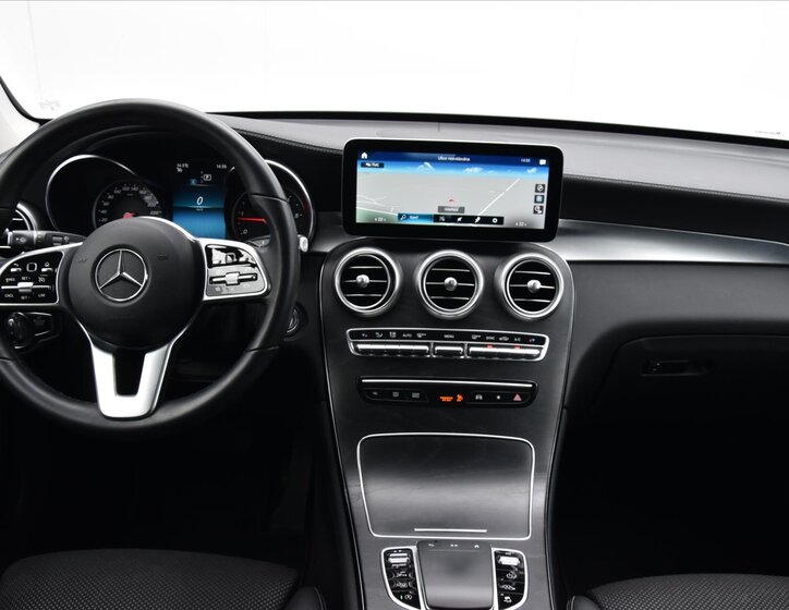 Mercedes-Benz GLC SUV / Terénní 2,0 l 143 kw