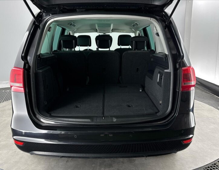 Volkswagen Sharan MPV 2,0 l 103 kw