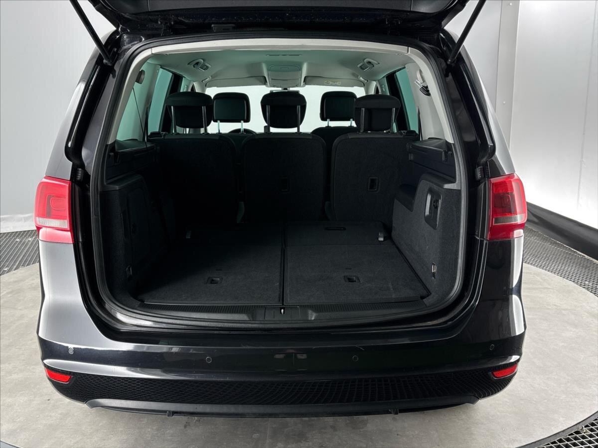 Volkswagen Sharan MPV 2,0 l 103 kw