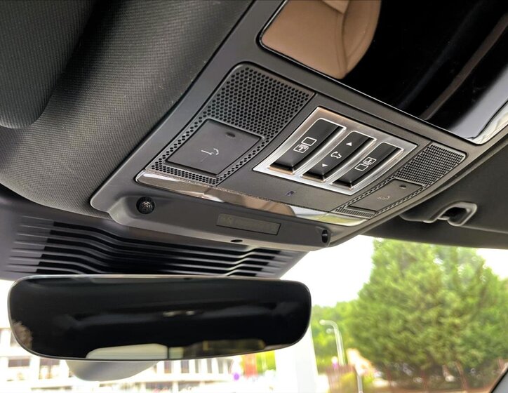 Land Rover Discovery 25