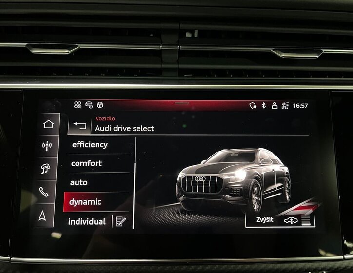 Audi Q8 SUV 3,0 l 290 kw