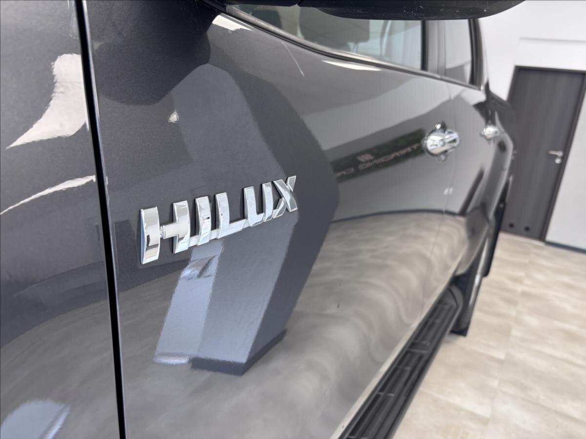 Toyota Hilux Pick-up 2,4 l 110 kw