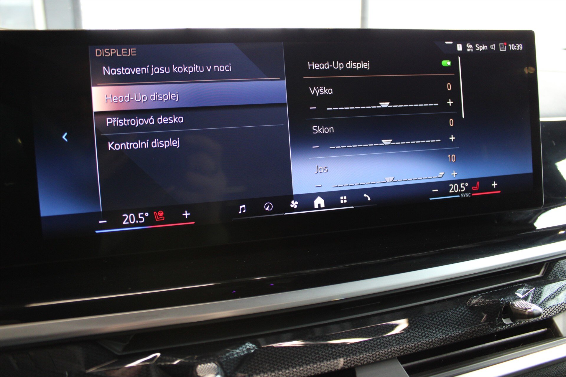 BMW X5 SUV / Terénní 3,0 l 210 kw