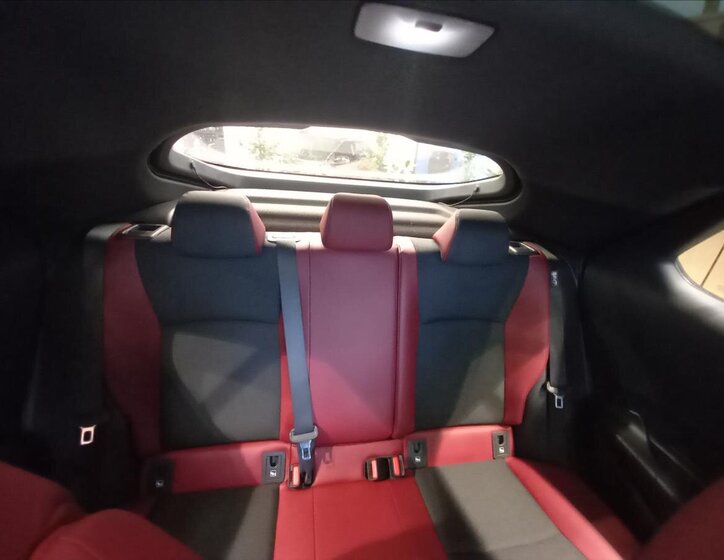 Toyota C-HR Hatchback 2,0 l 112 kw