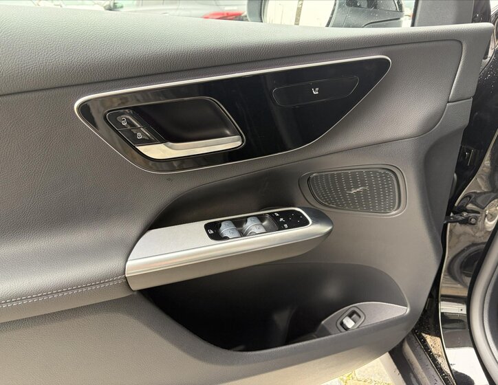 Mercedes-Benz GLC SUV / Terénní 2,0 l 145 kw