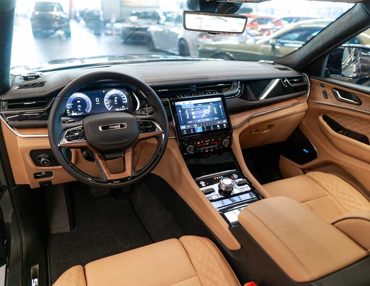 Jeep Grand Cherokee 25